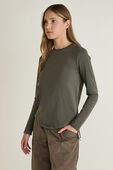 תמונת דוגמן קידמית של Love Long-Sleeve Shirt