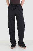 תמונת דוגמן קידמית של Dance Studio Relaxed-Fit Mid-Rise Cargo Jogger