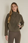 תמונת דוגמן קידמית של Cinch-Back Half-Zip Hiking