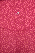 תמונת תקריב דוגמן של Align HR Pant 25'' Leggings