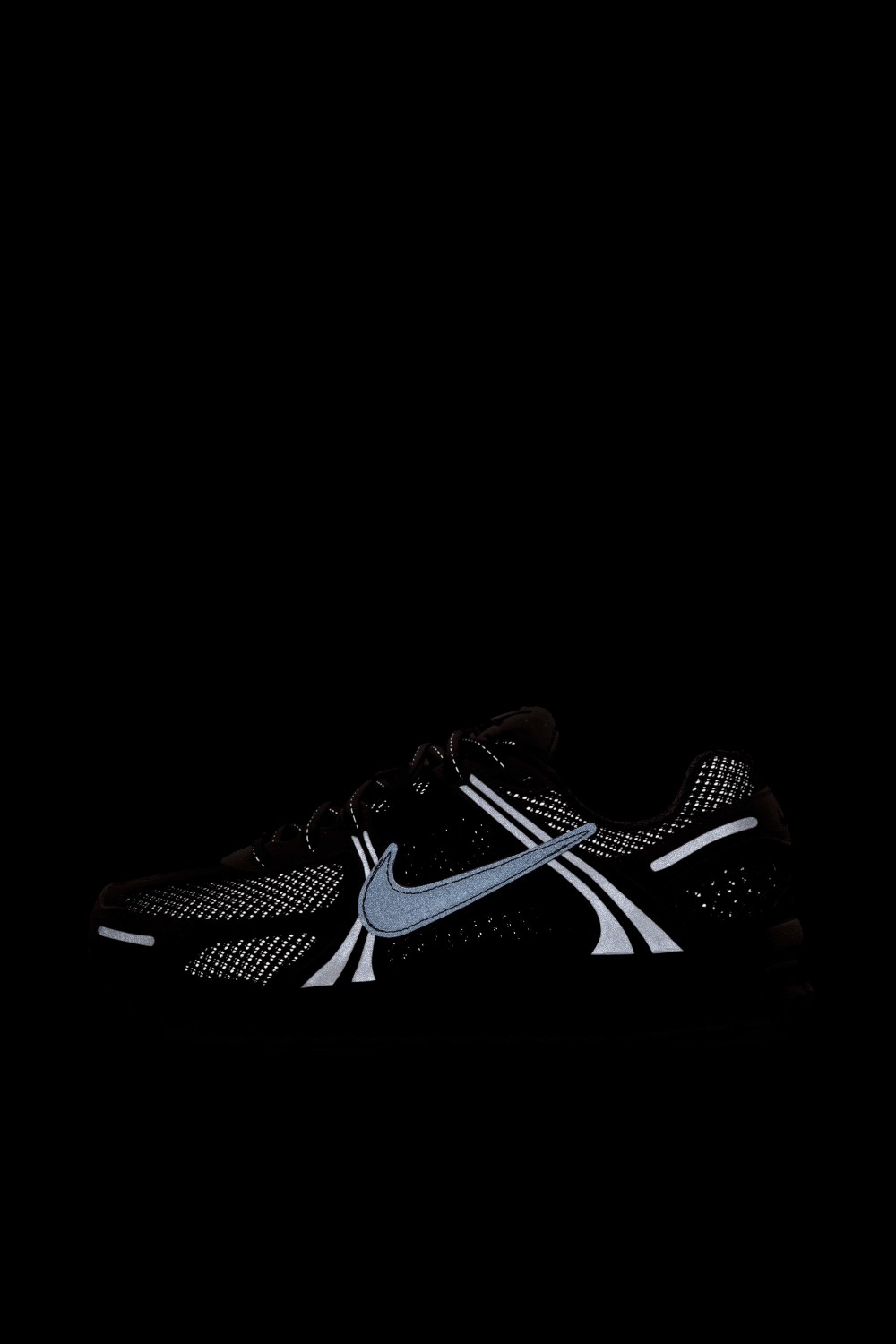 נעלי סניקרס זום וומרו 5 NIKE