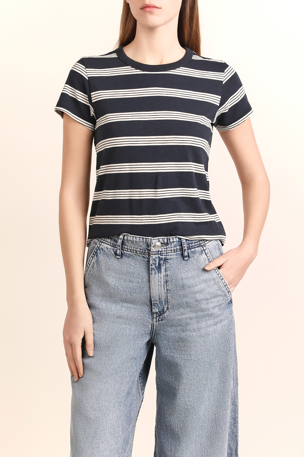 תמונת דוגמן קידמית של חולצת טי RAG & BONE