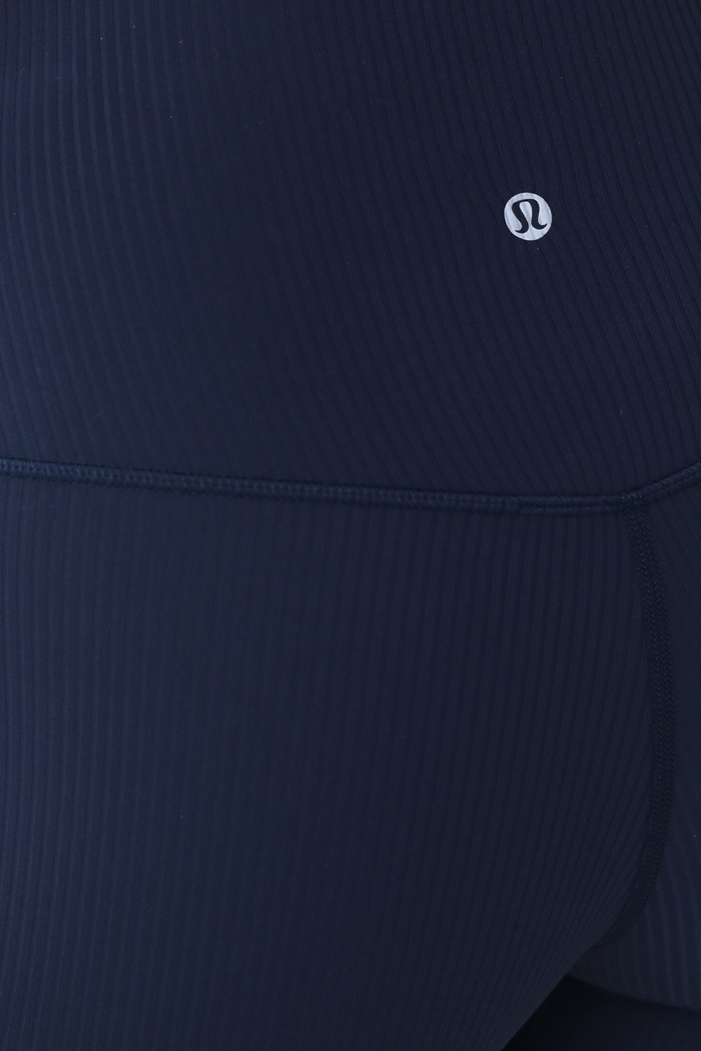 תמונת תקריב דוגמן של Align™ Ribbed High-Rise Pant 25 LULULEMON