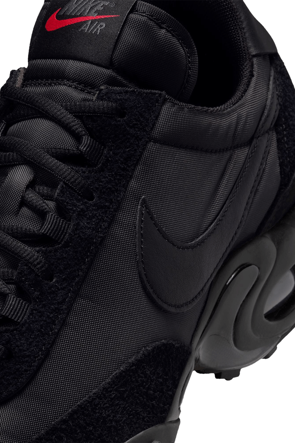תמונת תקריב של נעלי נייקי אייר מקס וופל אס פי NIKE