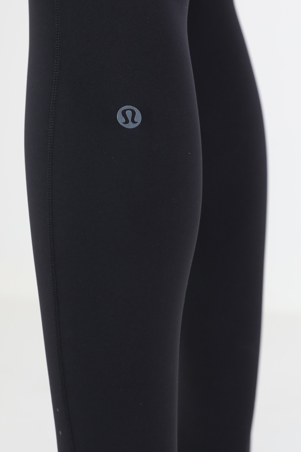 תמונת תקריב דוגמן של Fast and Free HR Tight 28” LULULEMON