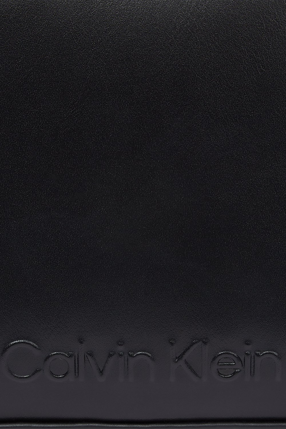 תמונת פנים של תיק קרוסבודי CALVIN KLEIN