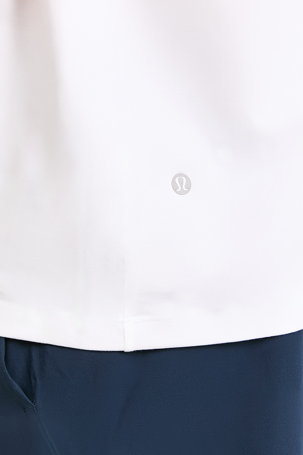 תמונת תקריב דוגמן של Zeroed In Short Sleeve Shirt LULULEMON