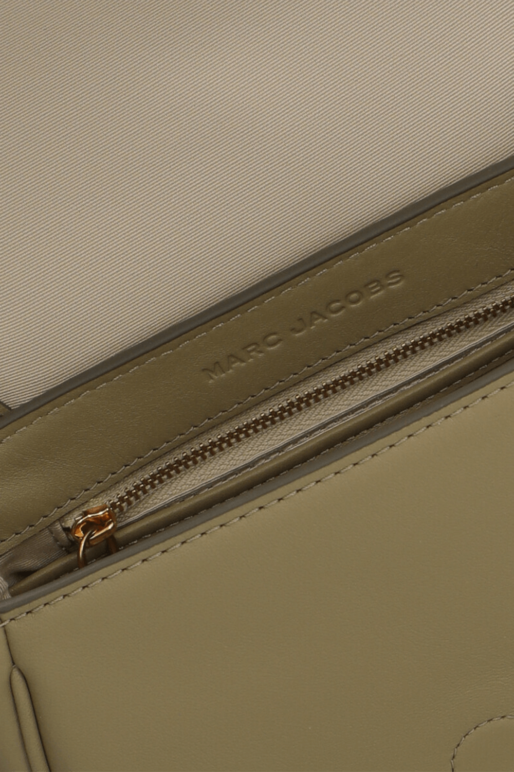 תמונת פנים של תיק סאדל סמול MARC JACOBS