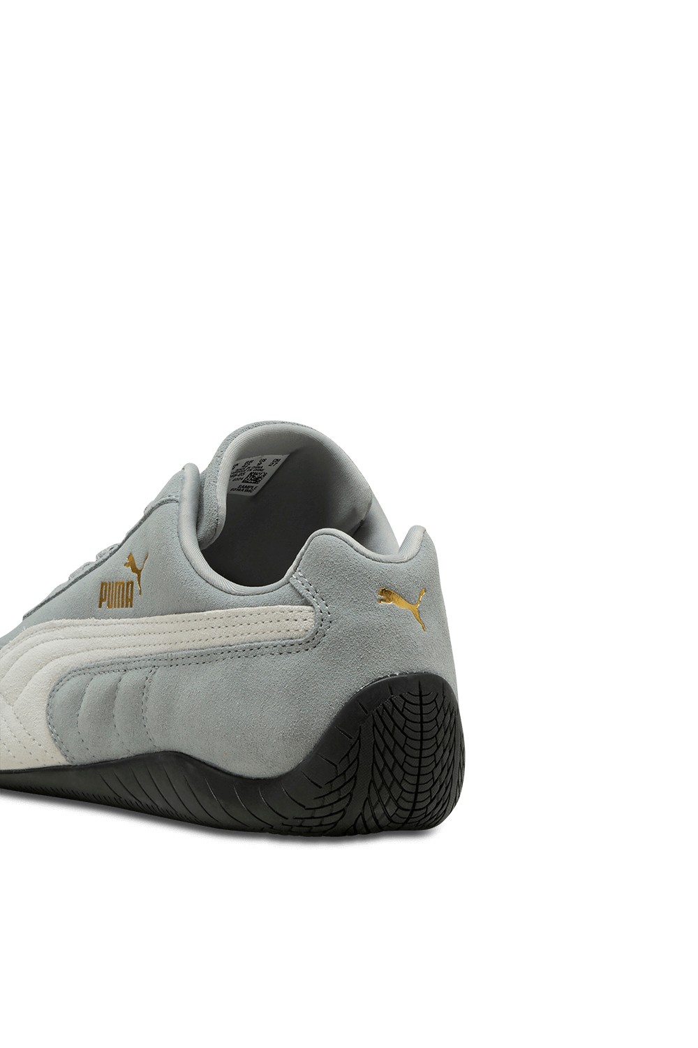 תמונת תקריב של נעלי סניקרס ספידקאט PUMA