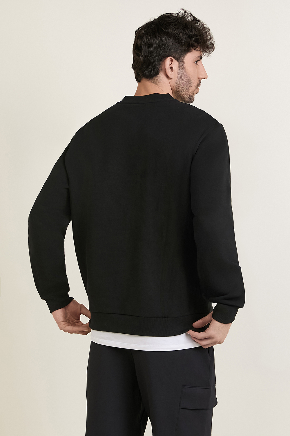תמונת דוגמן אחורית של Steady State Crew LULULEMON