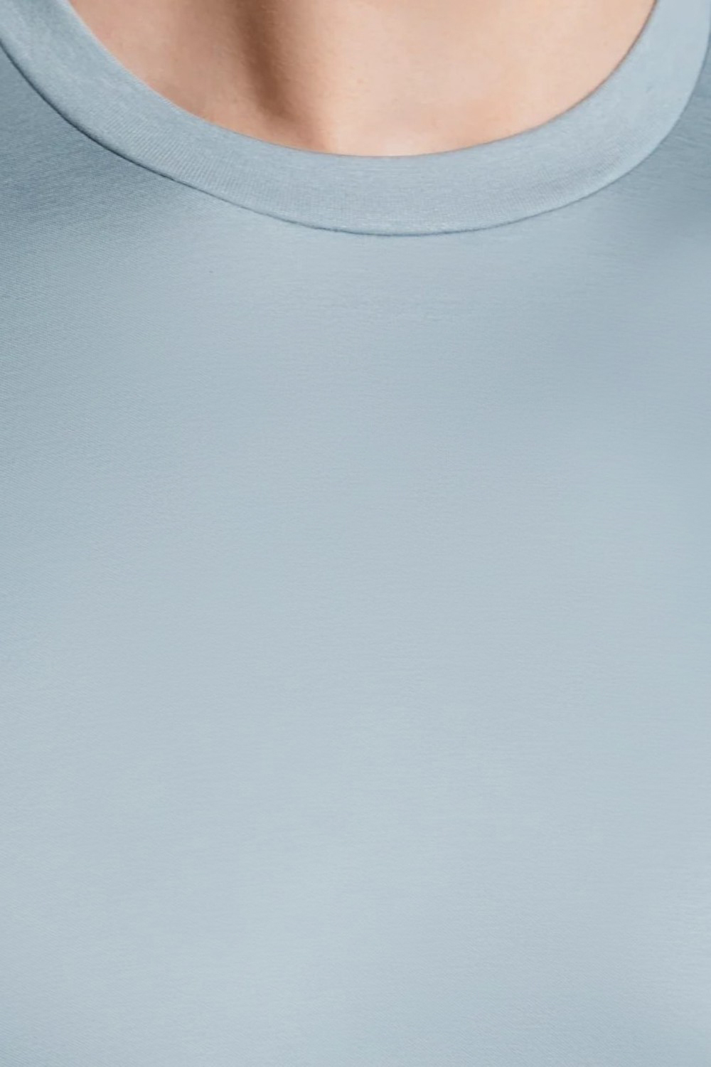 תמונת תקריב דוגמן של חולצת טי ZIMMERLI