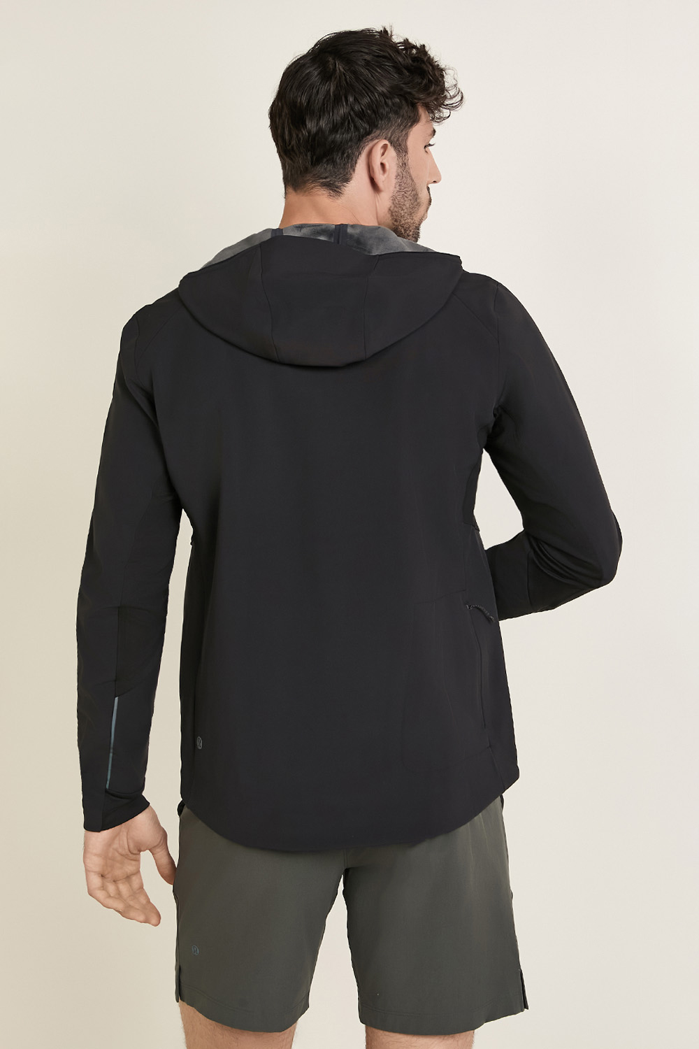 תמונת דוגמן אחורית של Cross Chill Jacket LULULEMON