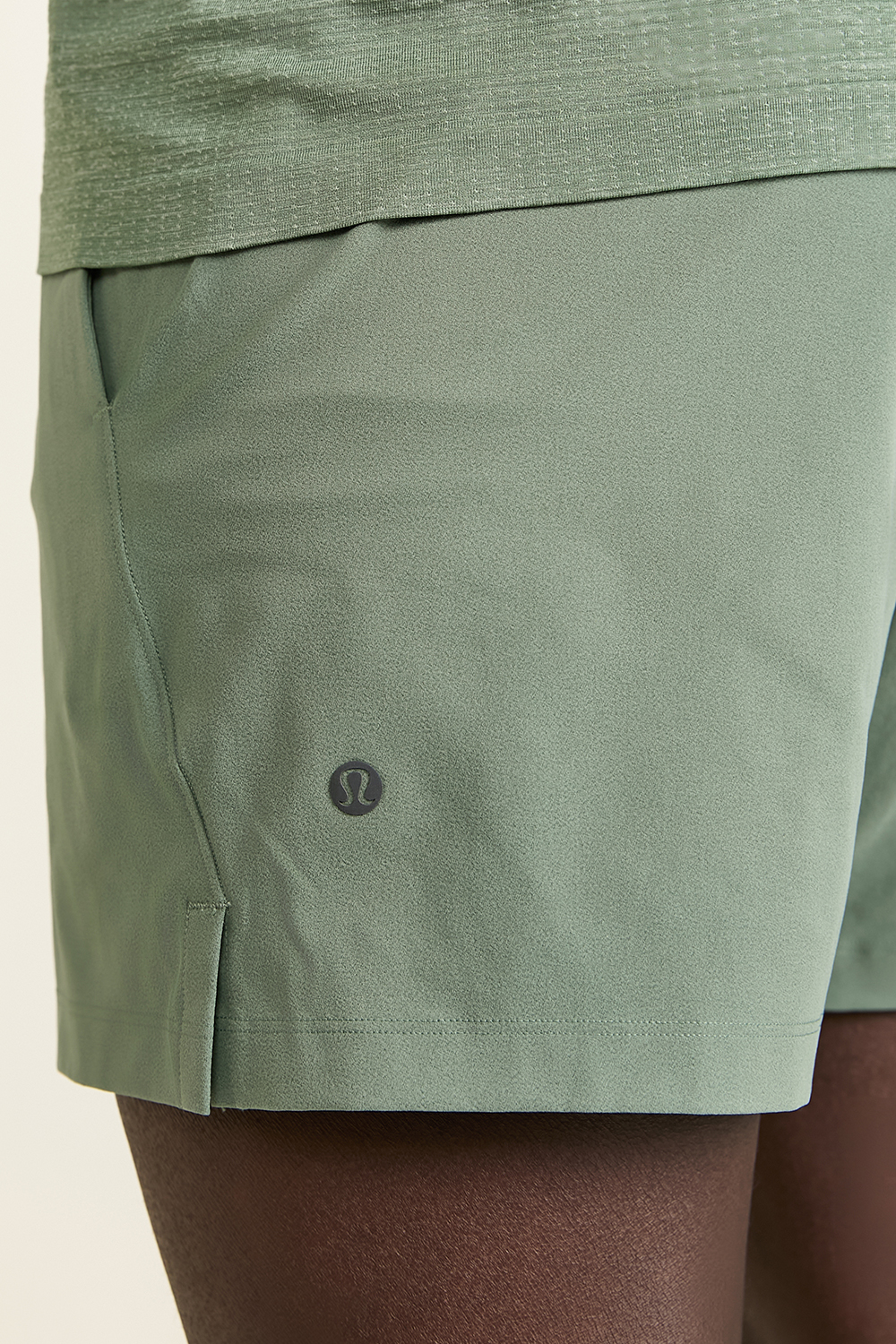 תמונת תקריב דוגמן של Zeroed In Linerless Short 5 LULULEMON