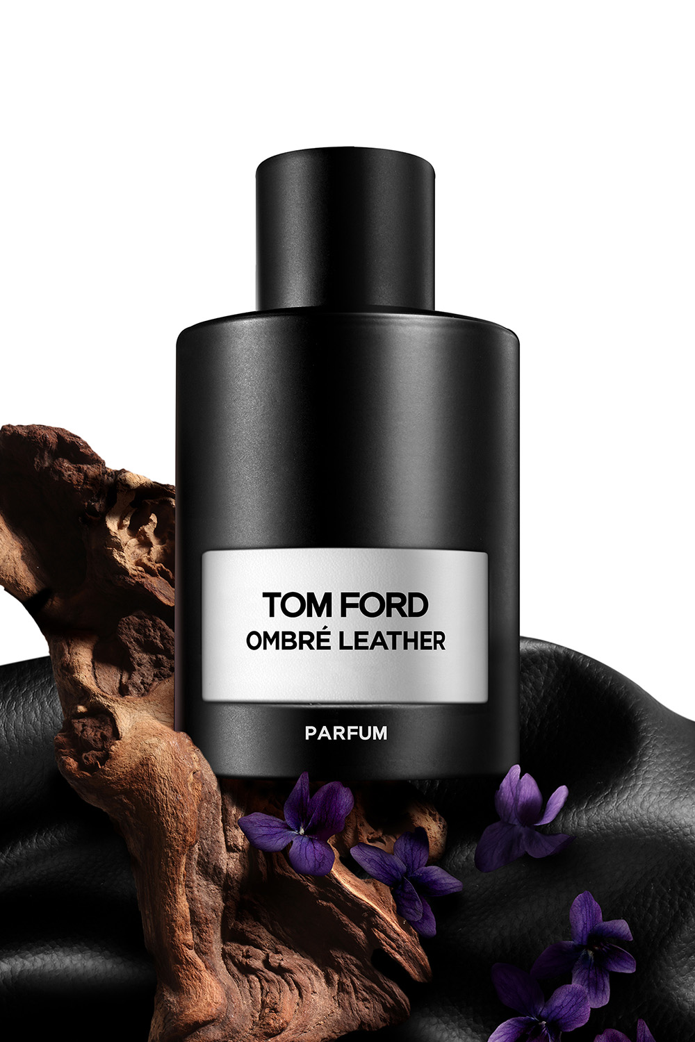 תמונת אווירה של Ombre Leather Parfum 50 ML TOM FORD BEAUTY