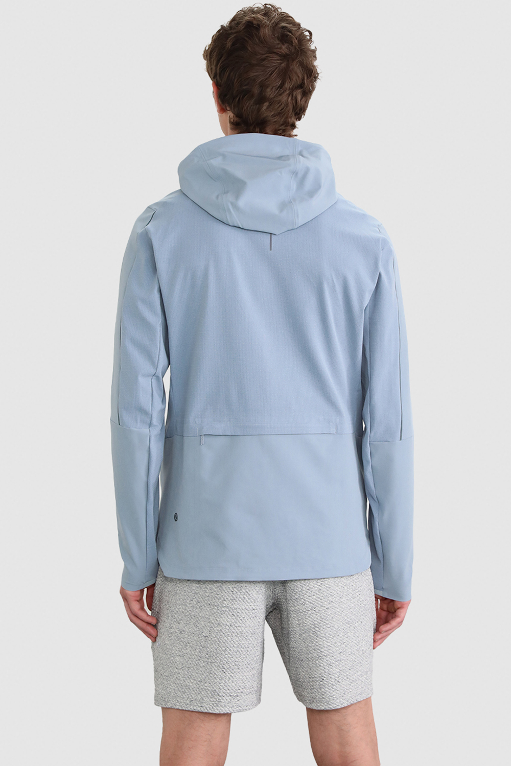תמונת דוגמן אחורית של Warp Light Packable Jacket