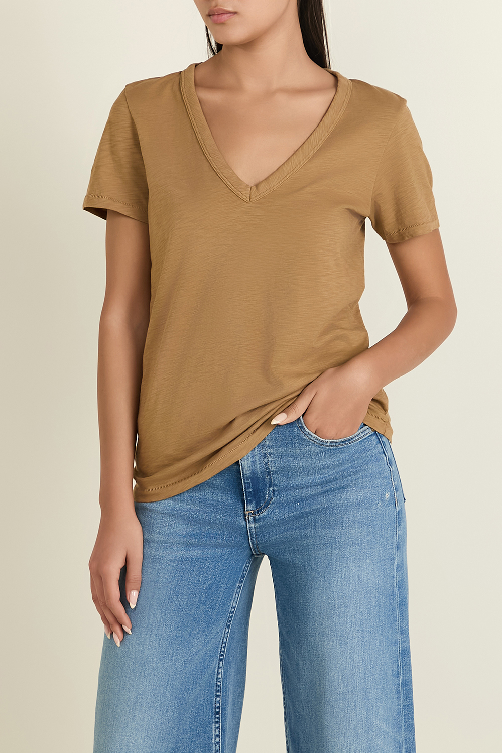 תמונת דוגמן קידמית של חולצת טי RAG & BONE