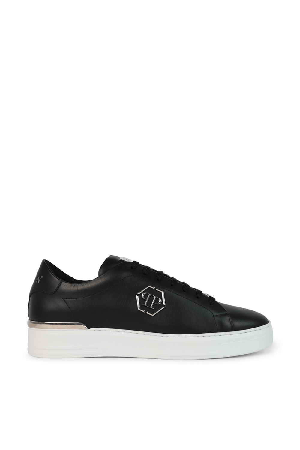 תמונה קידמית של סניקרס עור עם חיתוך מטאלי PHILIPP PLEIN