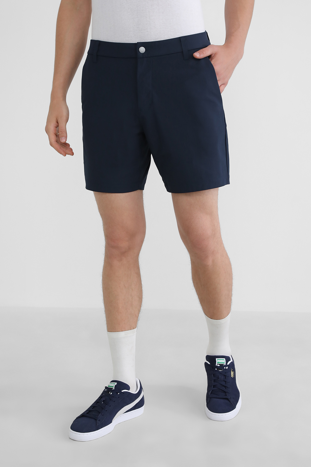 תמונת דוגמן קידמית של Commission Short Classic 7