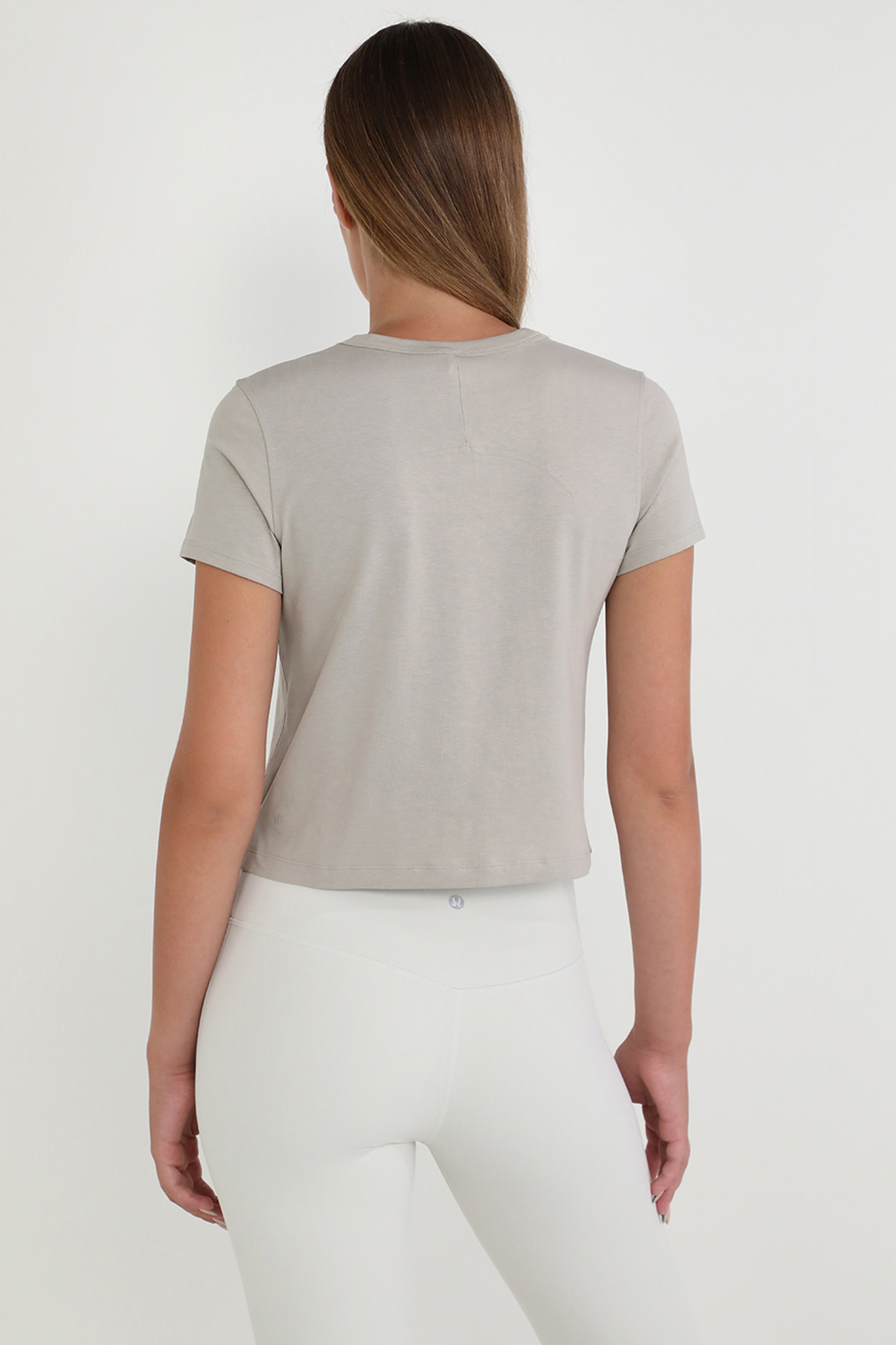 תמונת דוגמן אחורית של Classic-Fit Cotton-Blend Tee
