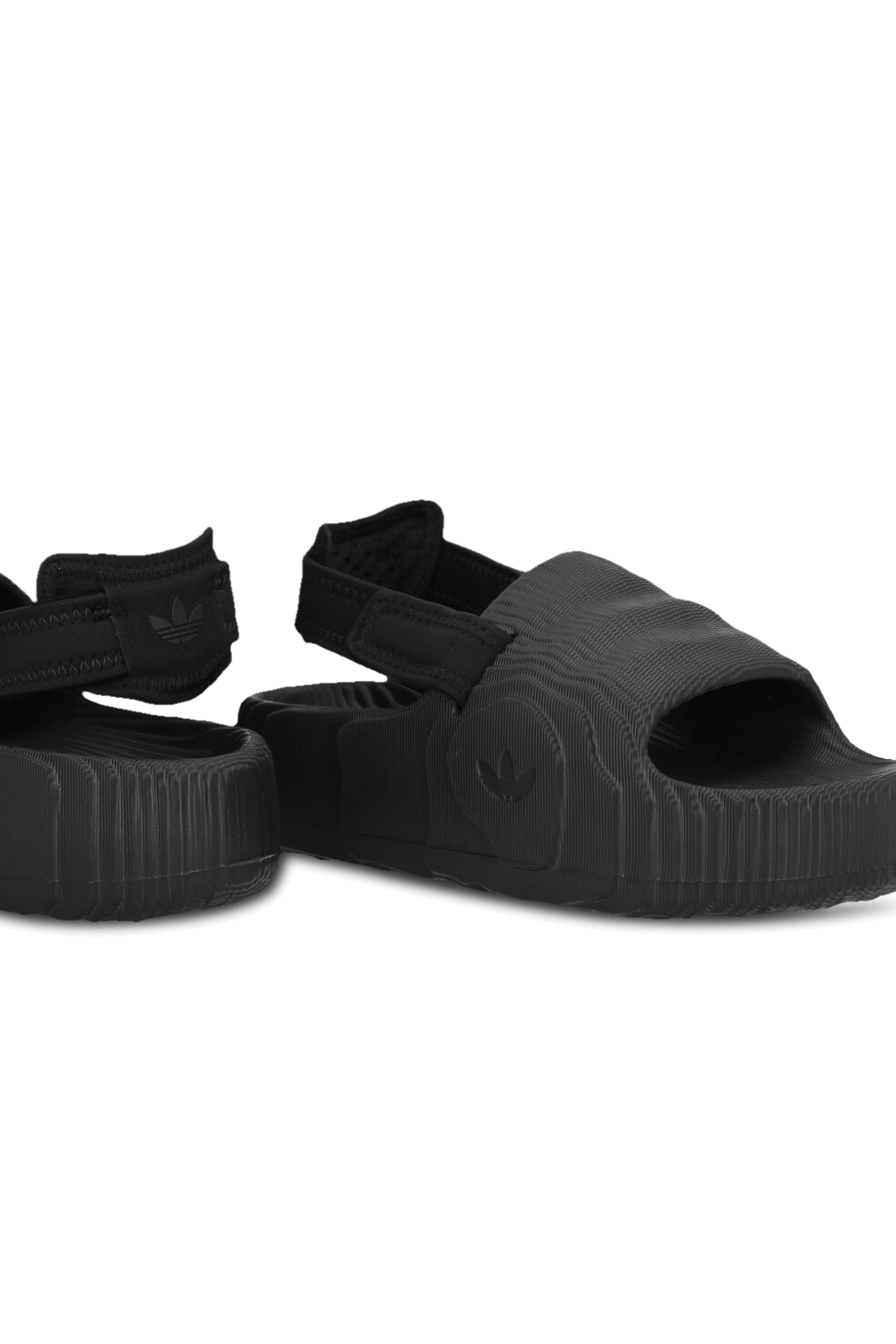 תמונת תקריב של סנדלי סלינג בק ADIDAS ORIGINALS