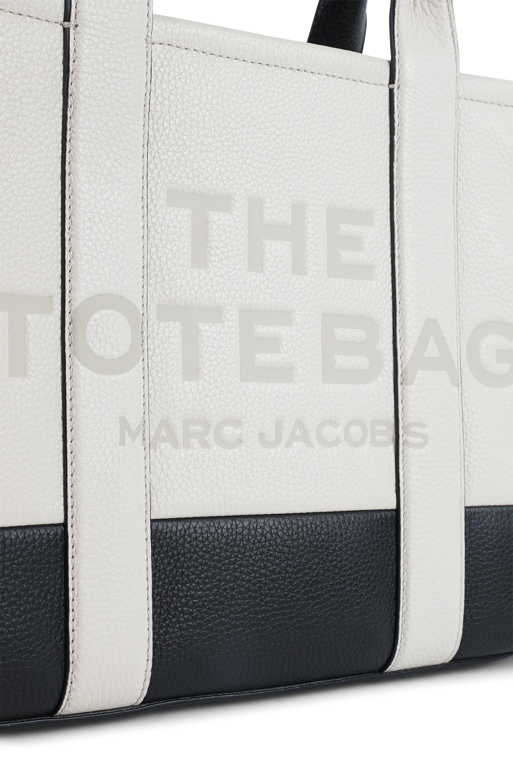 תמונת תקריב של תיק נשיאה מדיום מעור MARC JACOBS