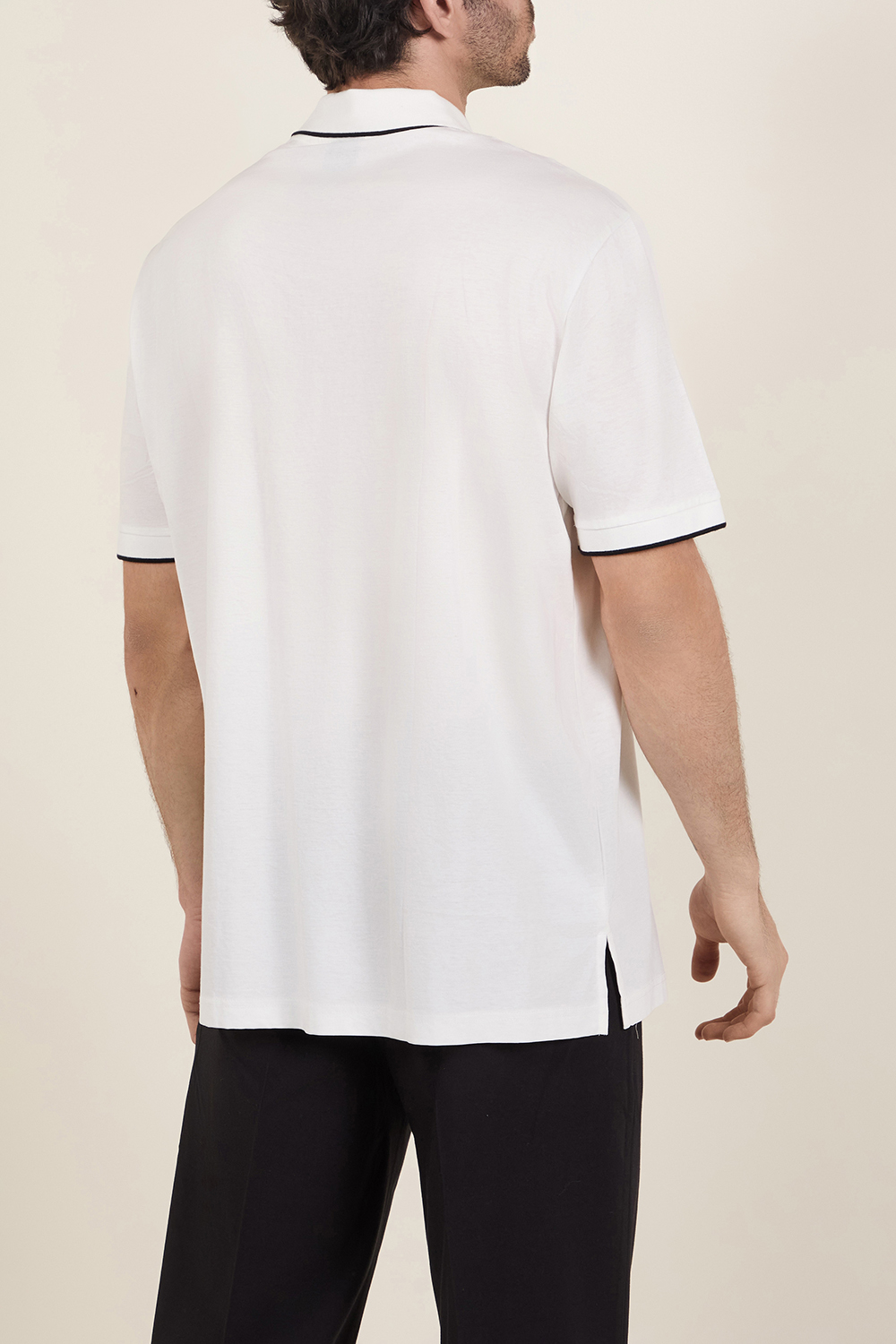 תמונת דוגמן אחורית של חולצת פולו ARMANI EXCHANGE