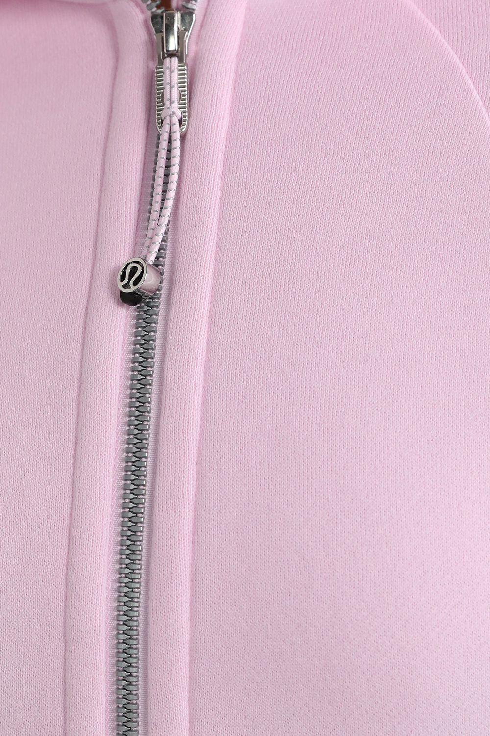 תמונת תקריב דוגמן של Scuba Full-Zip Cropped Hoodie