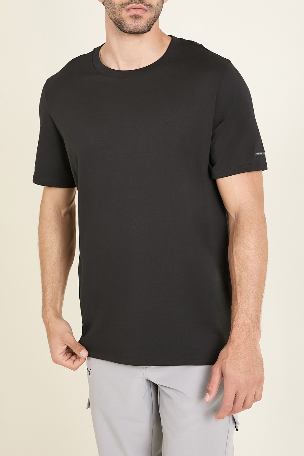 תמונת דוגמן קידמית של חולצת טי PUMA