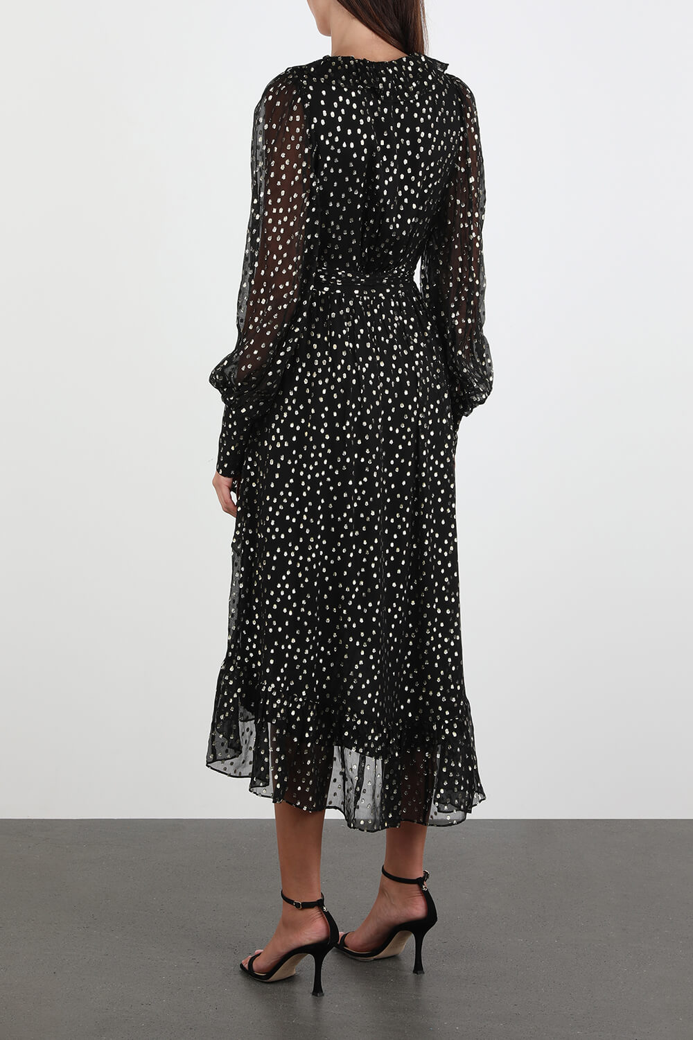 תמונת דוגמן אחורית של Wrap Silk Dots Midi Dress in Black