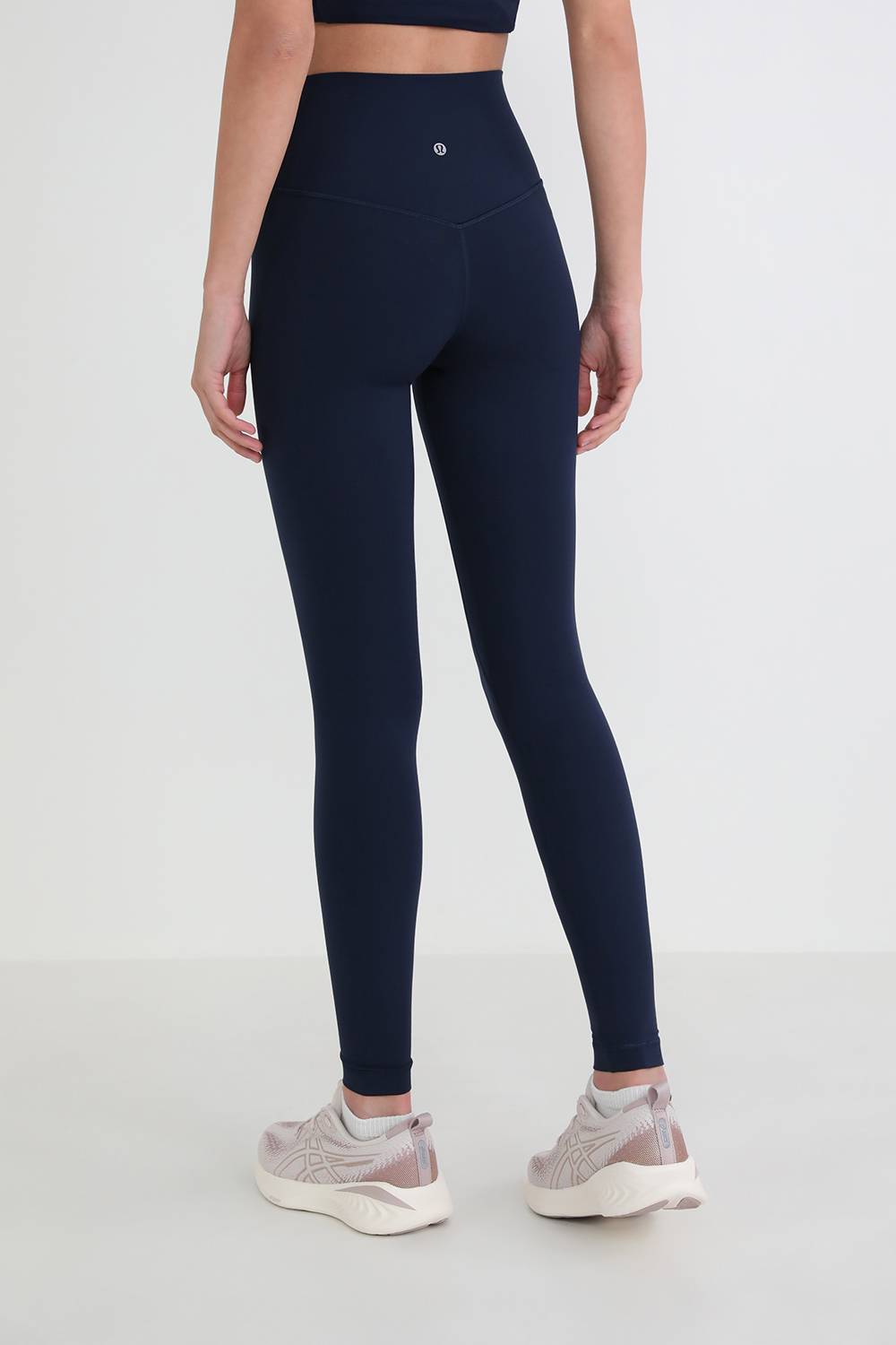תמונת דוגמן אחורית של Align HR Pant 28" Leggings