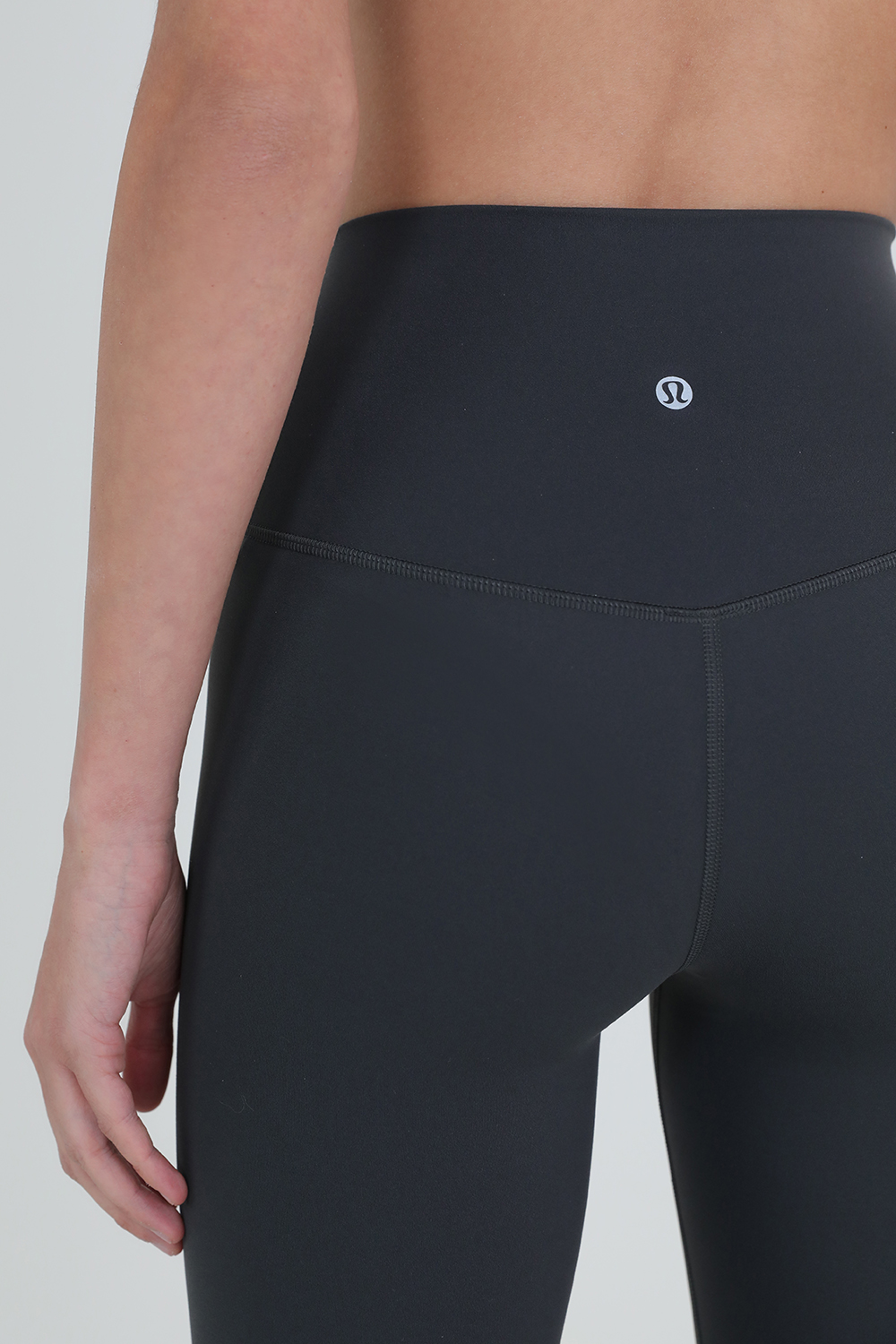 תמונת תקריב דוגמן של Align HR Pant 25" Leggings