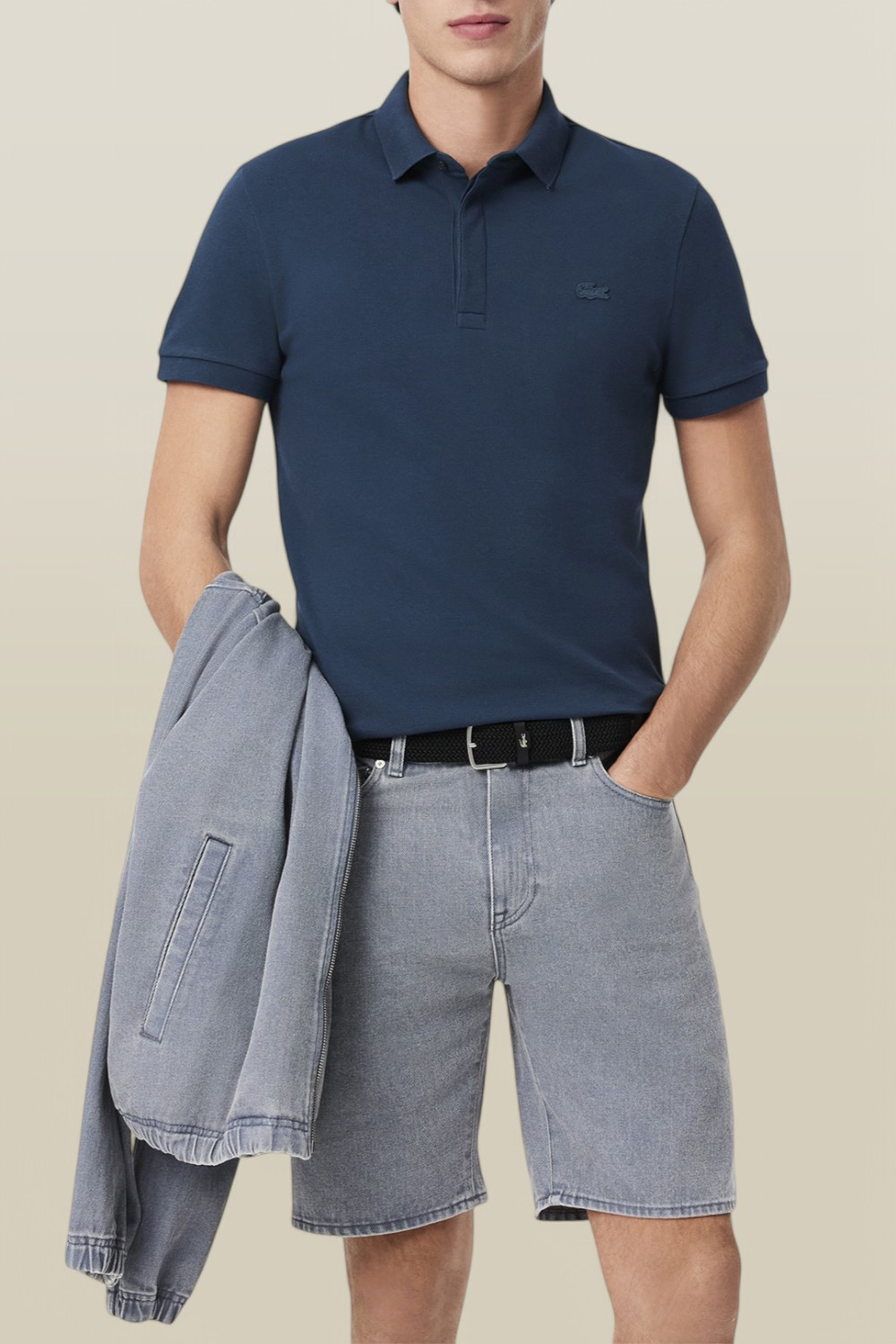 תמונת דוגמן קידמית של חולצת פולו LACOSTE