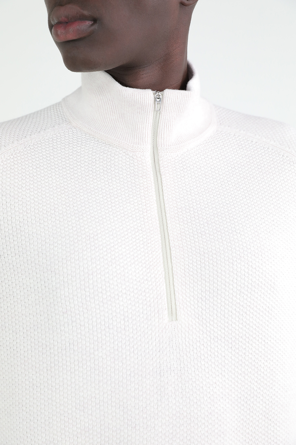 תמונת תקריב דוגמן של Textured Knit Half-Zip Sweater LULULEMON