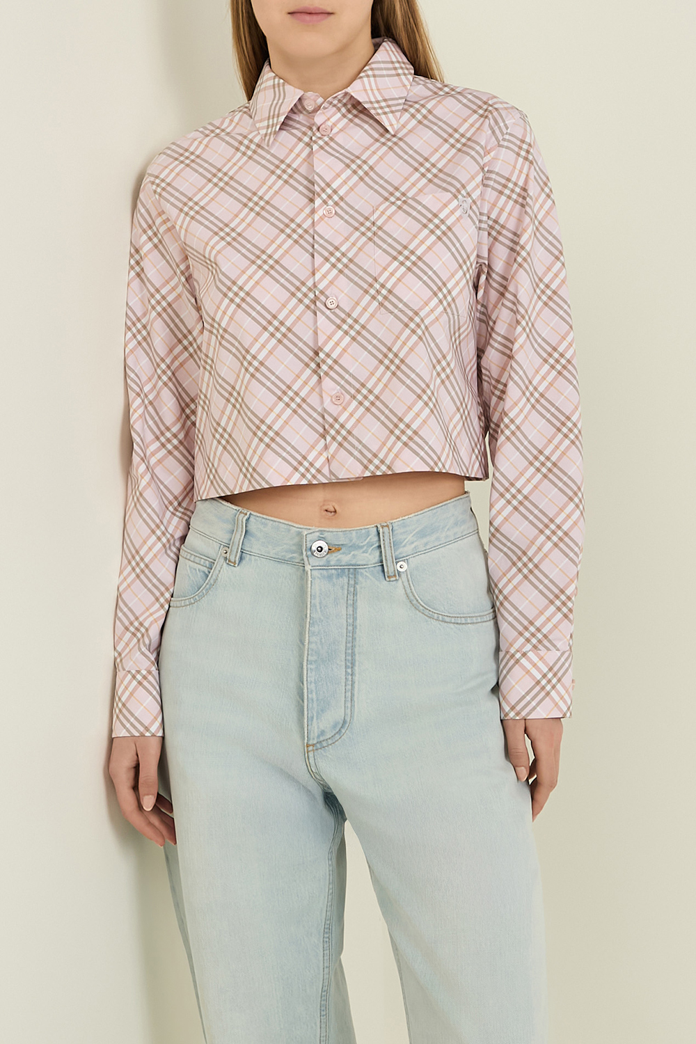 תמונת דוגמן קידמית של חולצת כפתורים קרופ BURBERRY