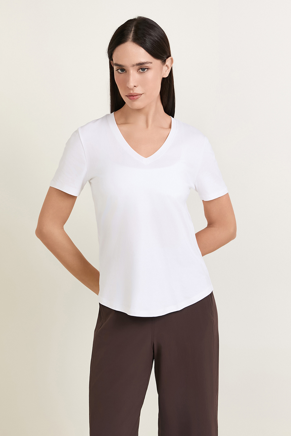 תמונת דוגמן קידמית של Love V-Neck T-Shirt