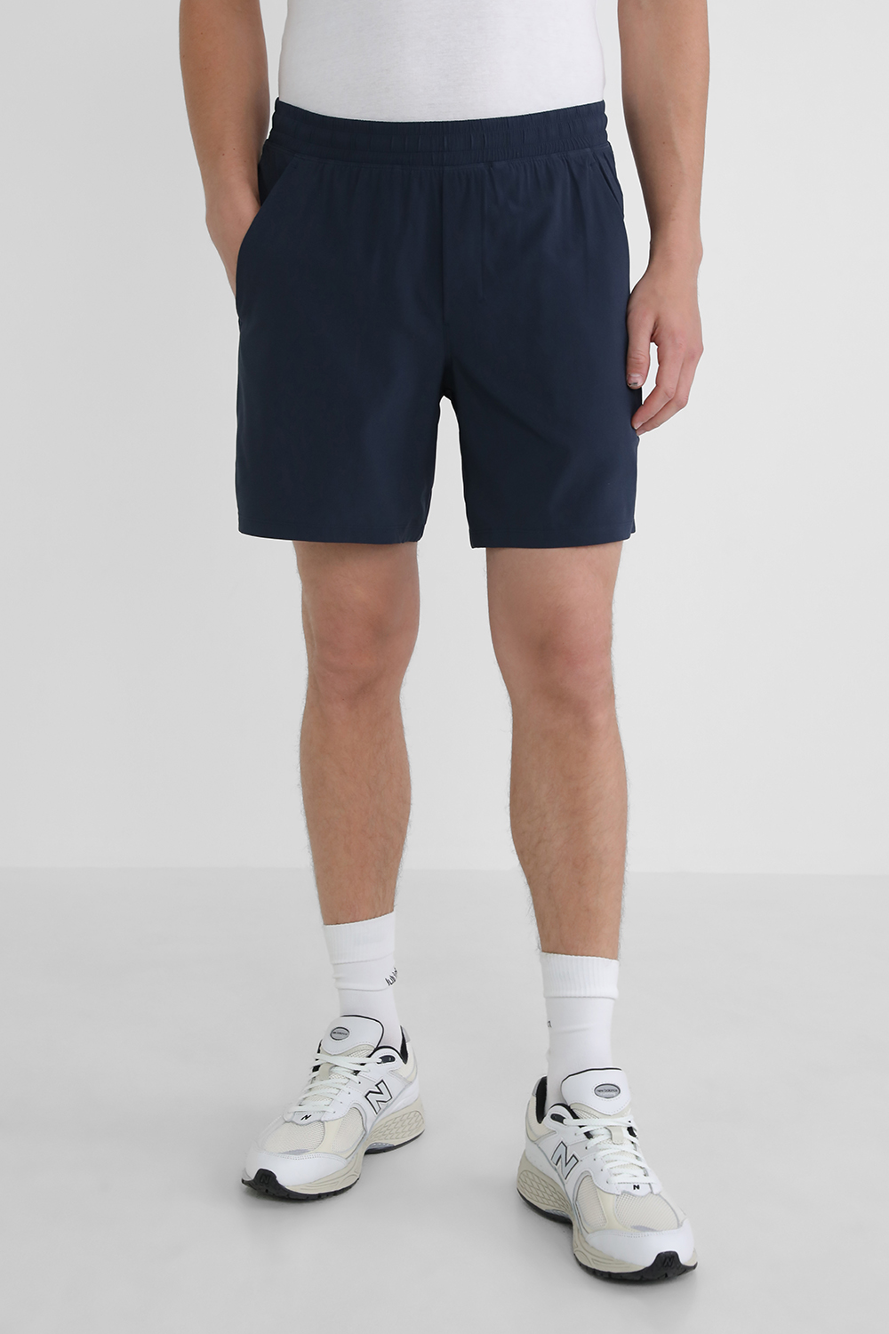 תמונת דוגמן קידמית של Pace Breaker Short Lined 7 LULULEMON