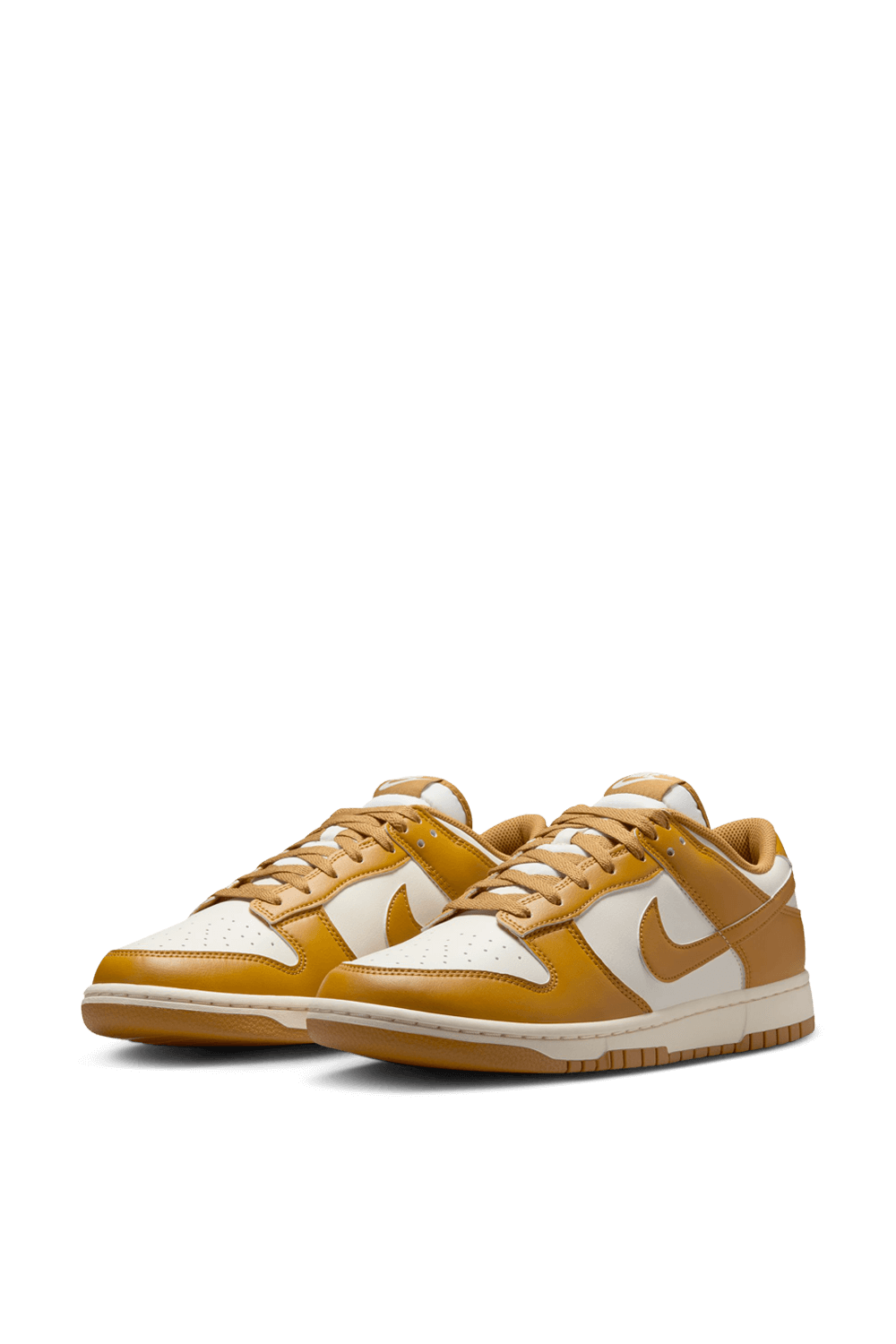 תמונת פנים של נעלי סניקרס NIKE