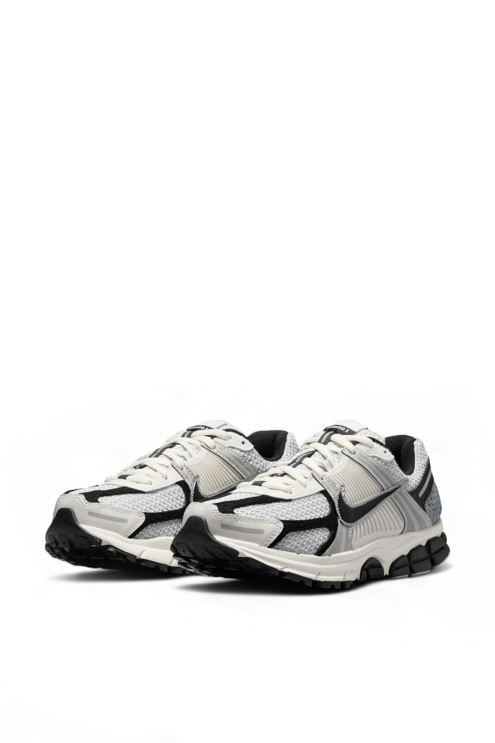 תמונת פנים של נעלי סניקרס זום וומרו 5 NIKE