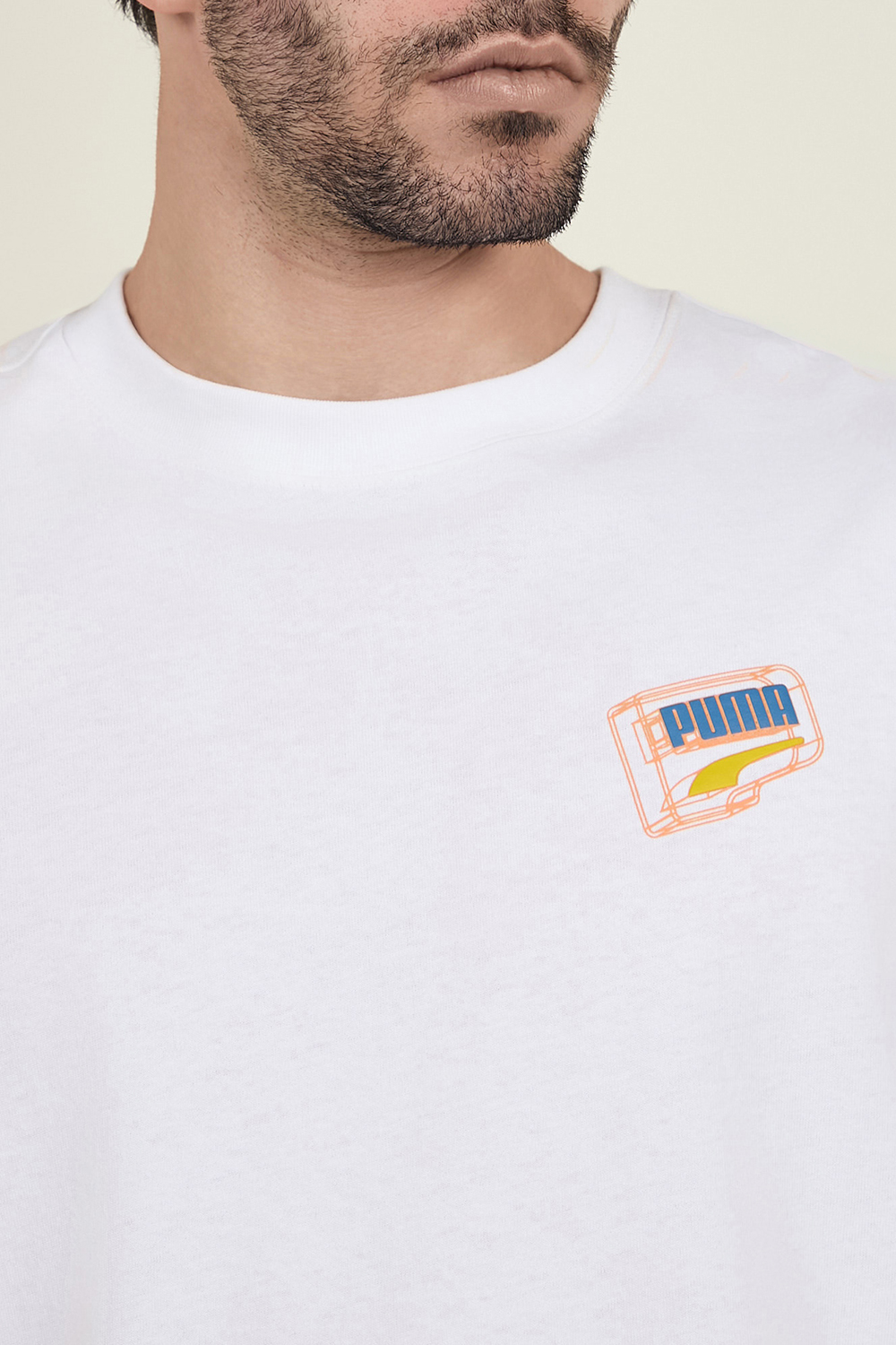 תמונת תקריב דוגמן של חולצת טי דאונטאון PUMA