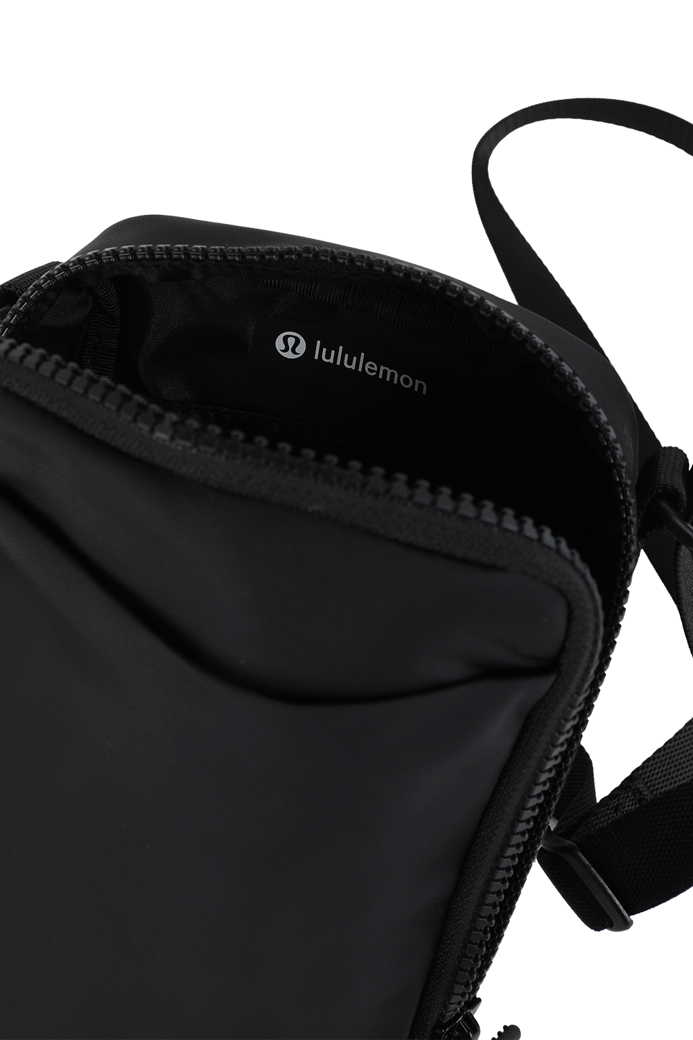 תמונת פנים של Easy Access Crossbody Bag 1.5L