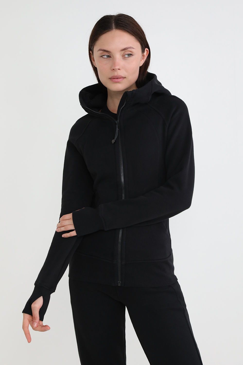 תמונת דוגמן קידמית של Scuba Full-Zip Hoodie