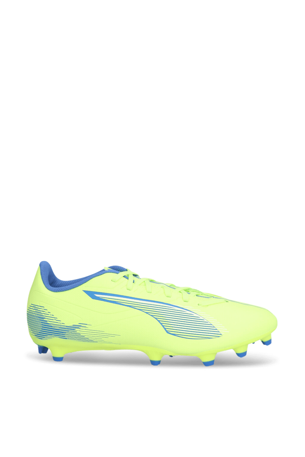 תמונה קידמית של נעלי כדורגל אולטרה 5 פליי PUMA