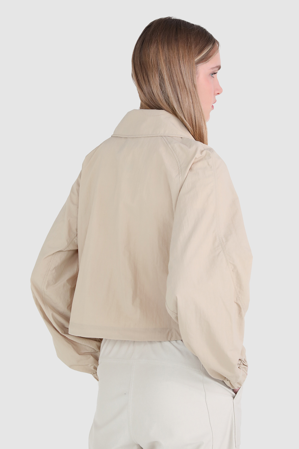 תמונת דוגמן אחורית של Cropped Trench Jacket LULULEMON