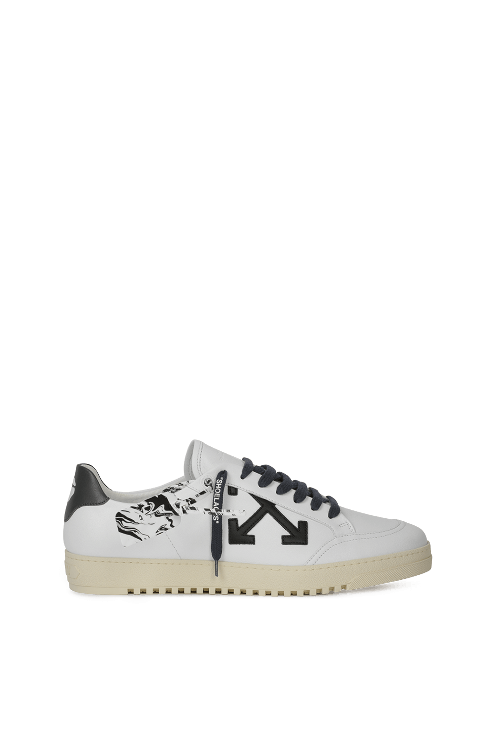 תמונה קידמית של White Low Vulcanized Sneakers