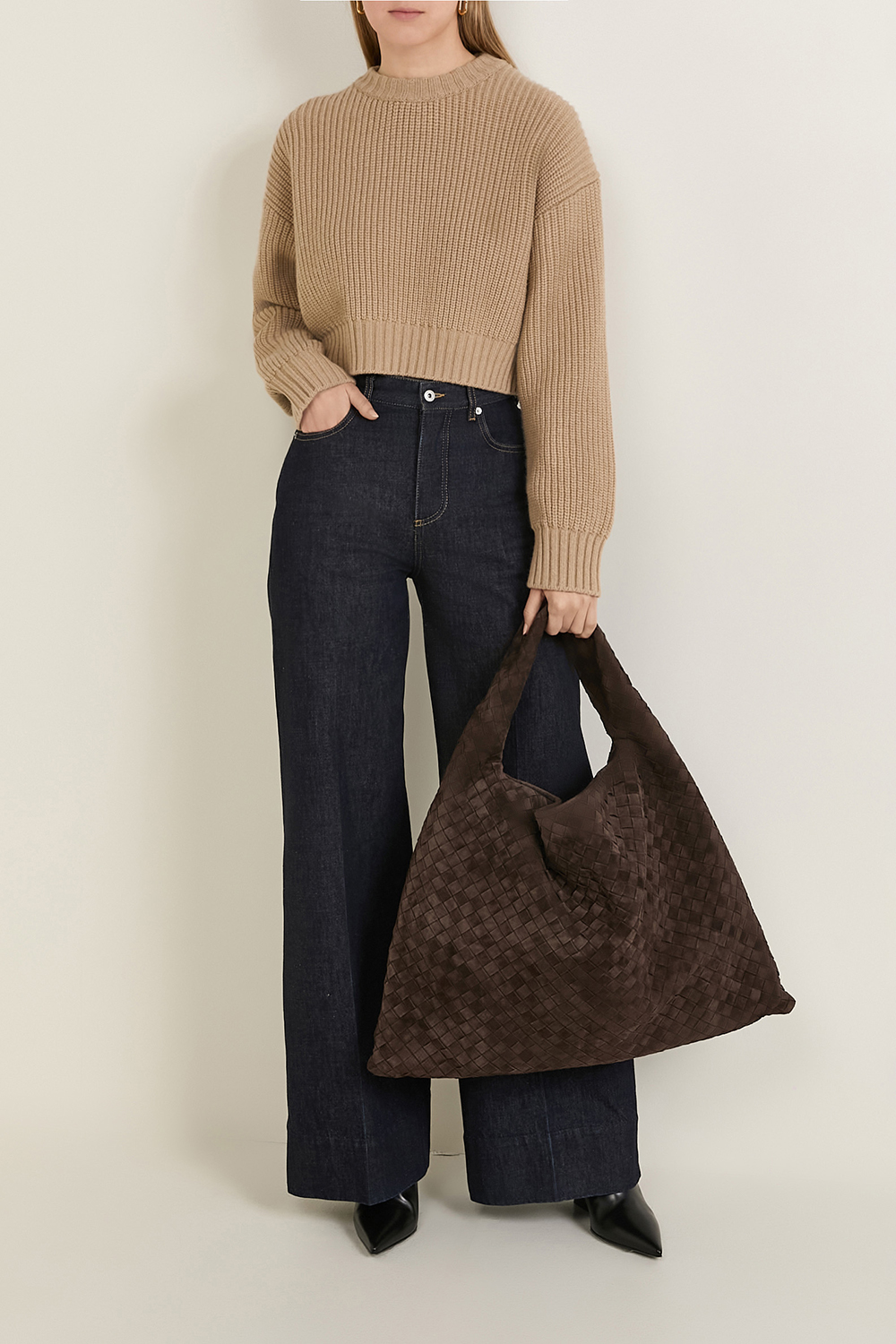 תמונת דוגמן קידמית של תיק הופ לארג' BOTTEGA VENETA