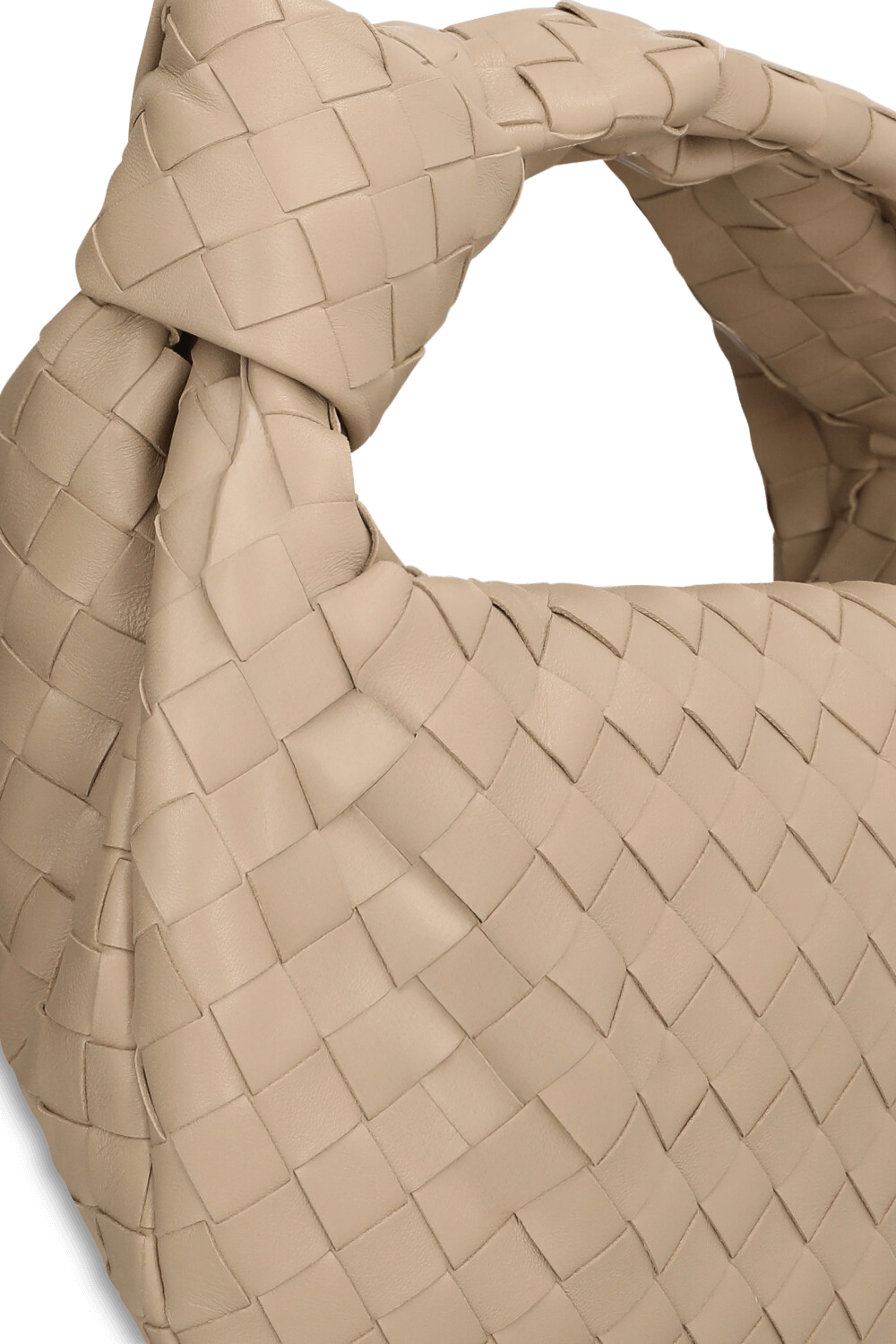 תמונת תקריב של תיק BOTTEGA VENETA