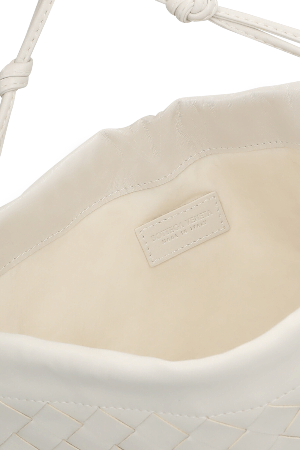 תמונת פנים של תיק דאסטבג מדיום BOTTEGA VENETA