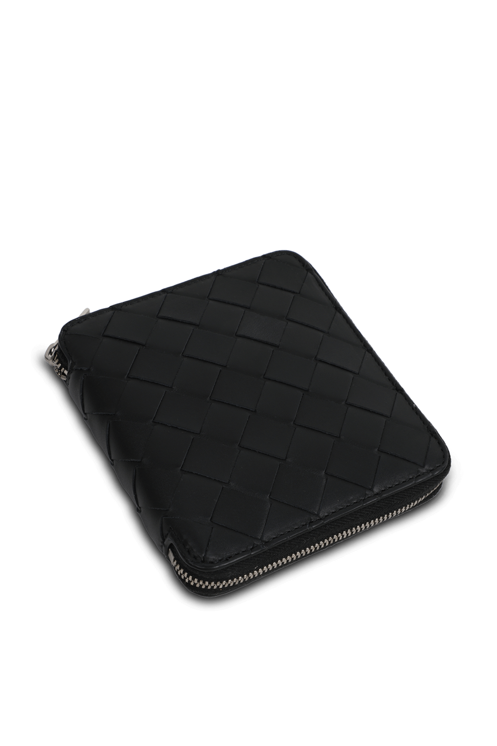 תמונת תקריב של ארנק מרוכסן מעור קלוע BOTTEGA VENETA