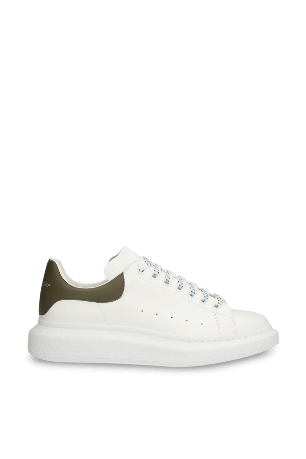 תמונה קידמית של נעלי סניקרס אוברסייז ALEXANDER MCQUEEN