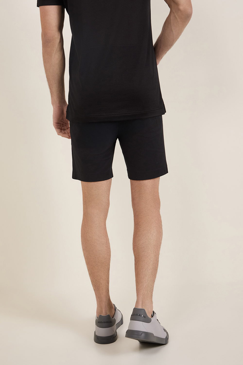 תמונת דוגמן אחורית של מכנסיים קצרים DOLCE & GABBANA